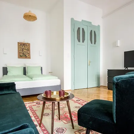 Lonyay Design Apartment *